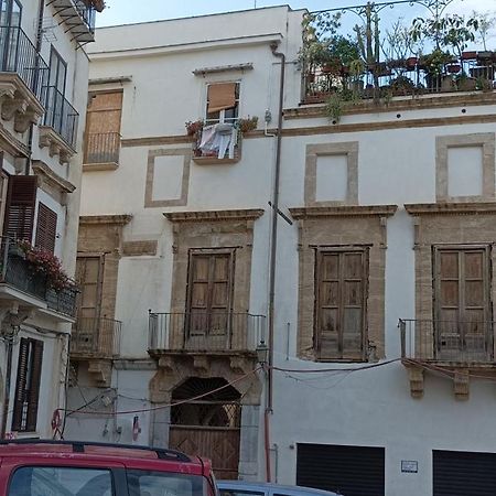 La Casetta Di Marta Ai Quattro Canti Palermo Exterior photo